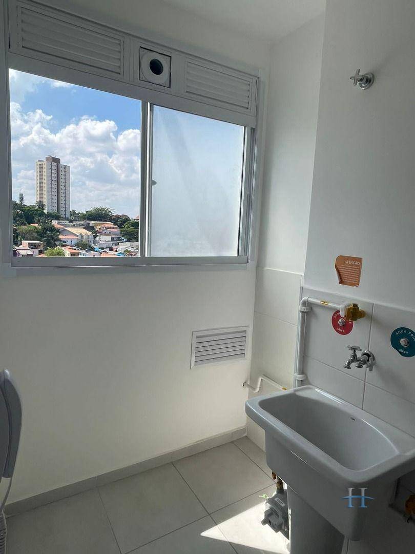 Apartamento para alugar com 2 quartos, 42m² - Foto 4