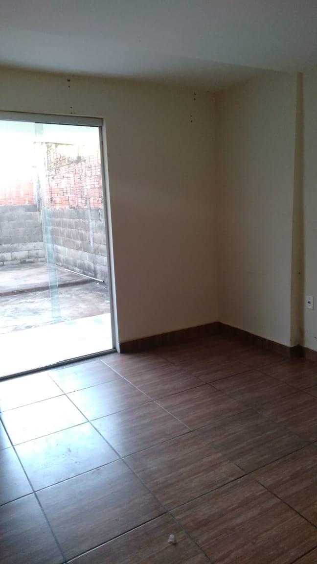 Casa à venda com 3 quartos, 200m² - Foto 3