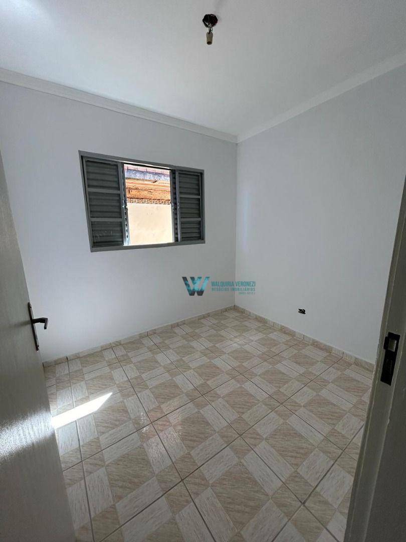 Casa à venda com 3 quartos, 194m² - Foto 9