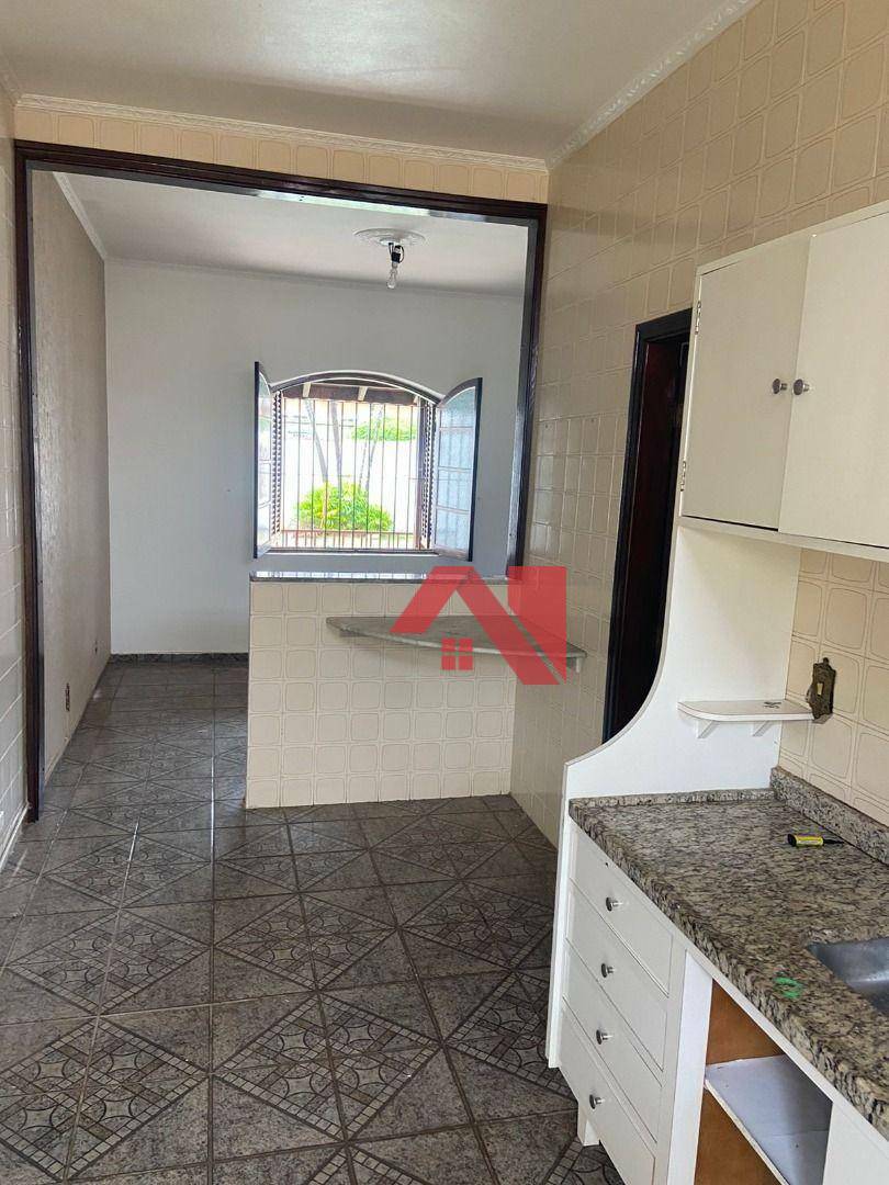 Casa à venda com 2 quartos, 100m² - Foto 18