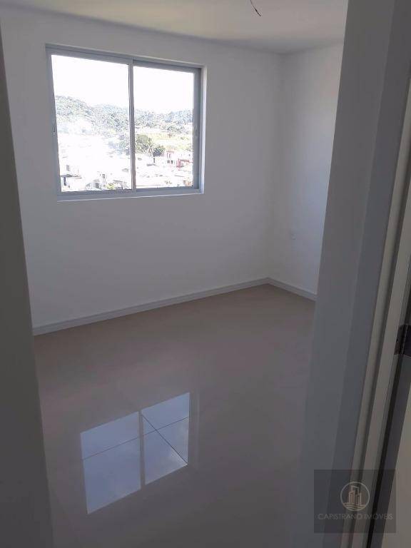 Apartamento à venda com 2 quartos, 80m² - Foto 13