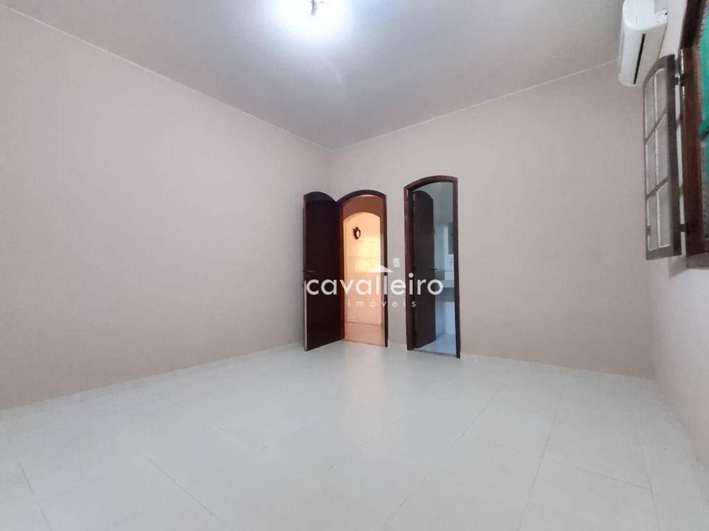 Casa à venda com 3 quartos, 225m² - Foto 28