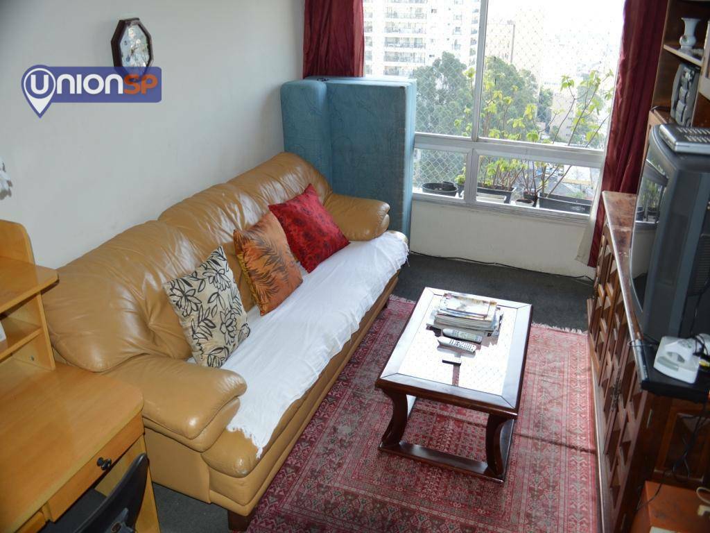 Apartamento à venda com 1 quarto, 50m² - Foto 1