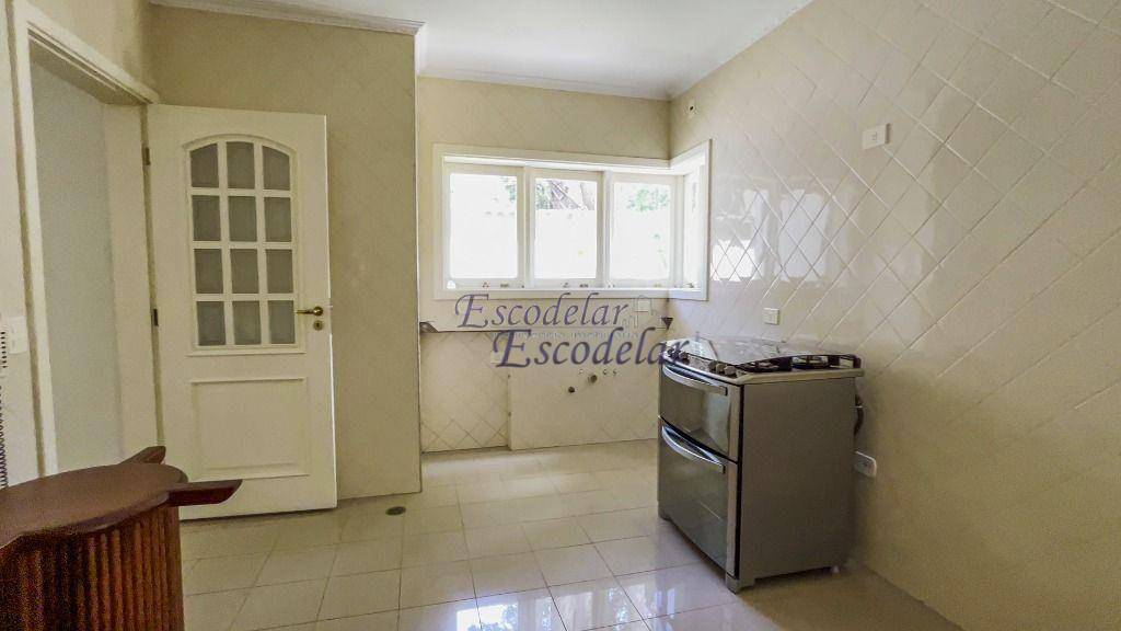 Sobrado para alugar com 4 quartos, 598m² - Foto 13