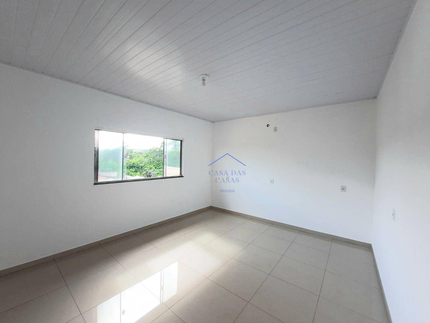 Casa à venda com 6 quartos, 250m² - Foto 11