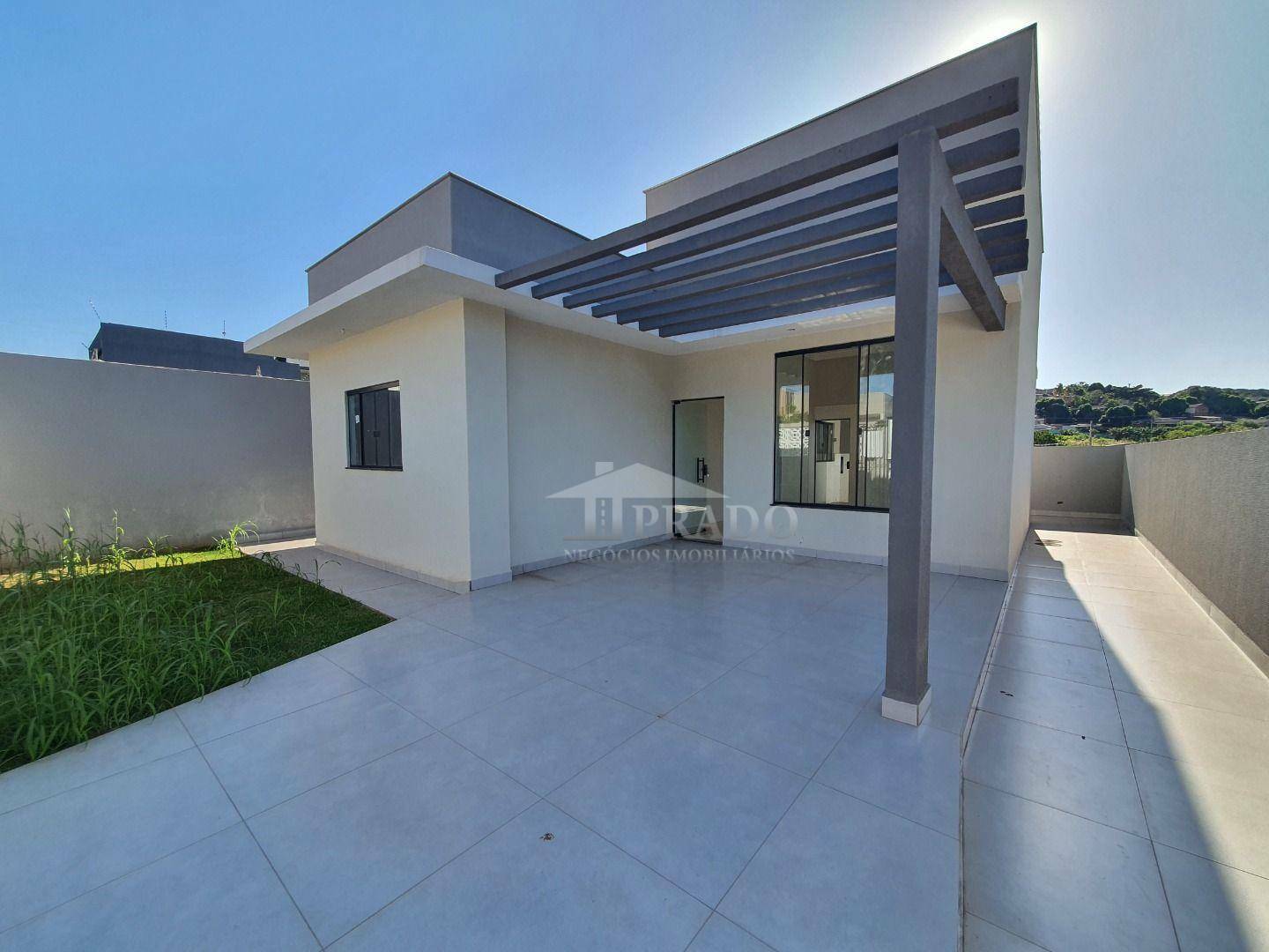 Casa à venda com 3 quartos, 76m² - Foto 1