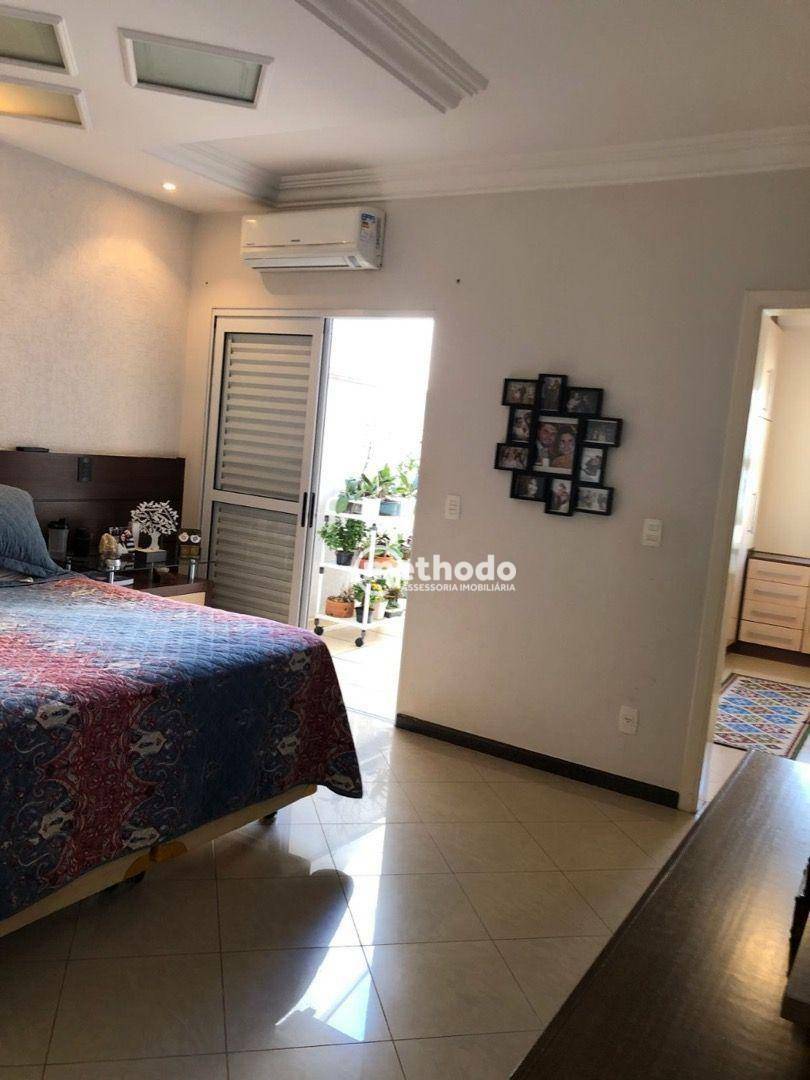 Casa de Condomínio à venda com 4 quartos, 253m² - Foto 30