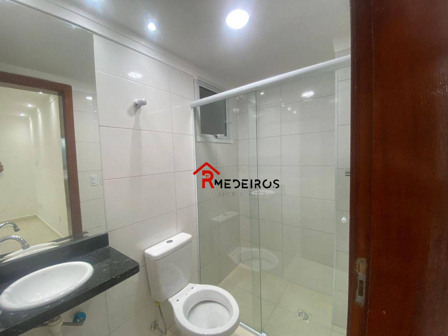 Apartamento à venda com 2 quartos, 79m² - Foto 11