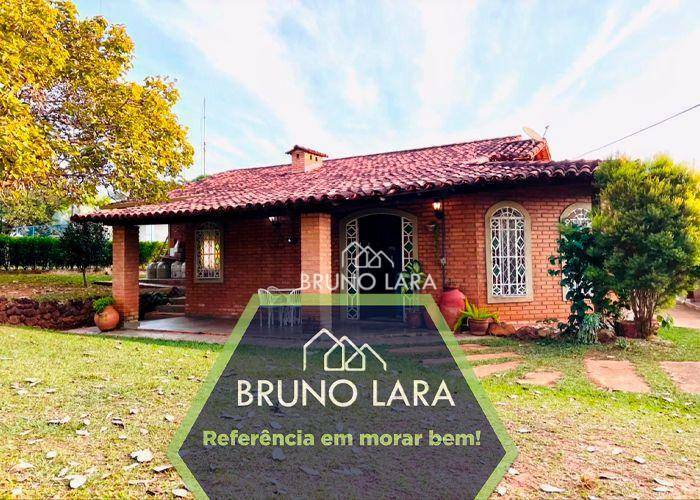 Casa de Condomínio à venda com 3 quartos, 250m² - Foto 1