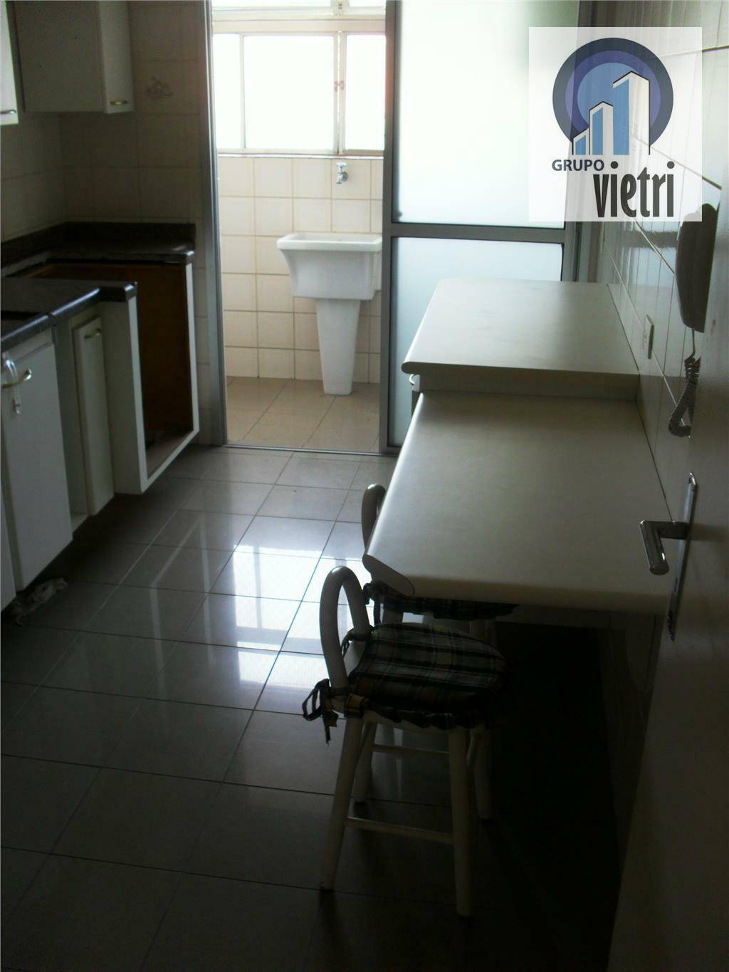 Apartamento à venda com 2 quartos, 58m² - Foto 14