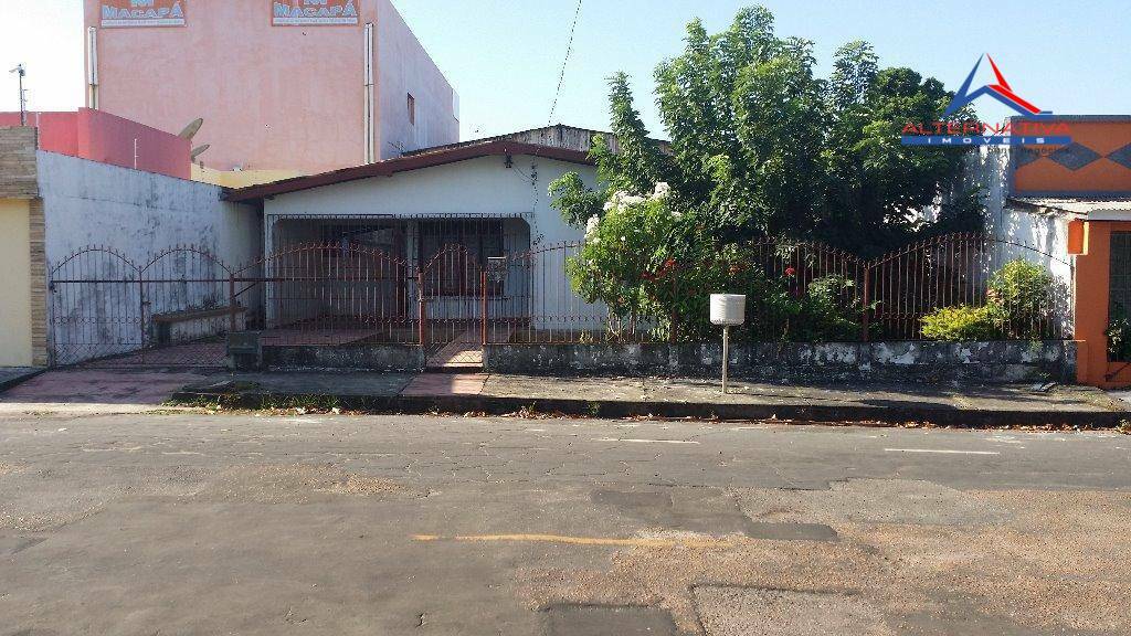 Casa à venda com 2 quartos, 200m² - Foto 2