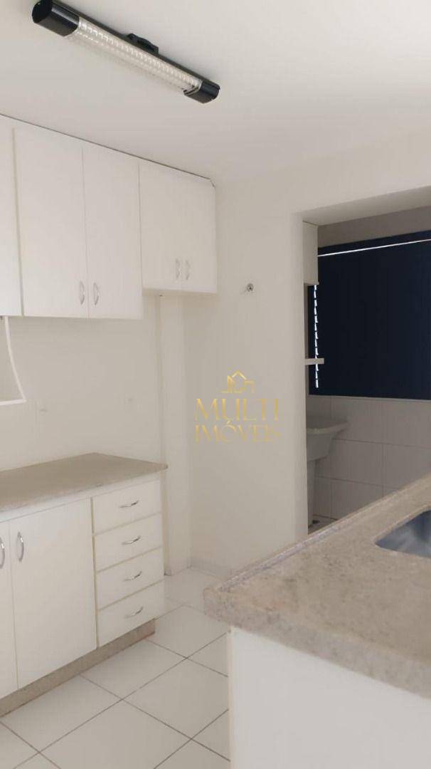 Apartamento à venda com 3 quartos, 90m² - Foto 4