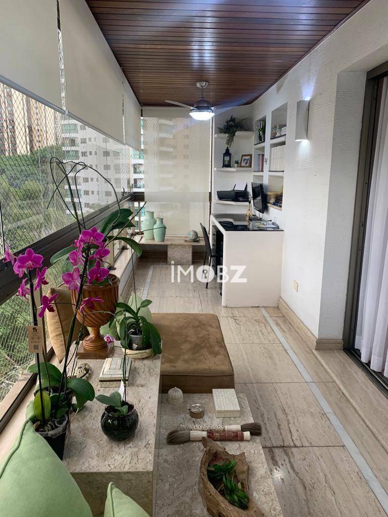 Apartamento à venda com 3 quartos, 165m² - Foto 6