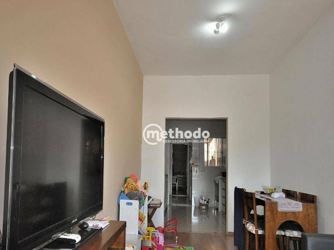 Casa à venda com 3 quartos, 140m² - Foto 2