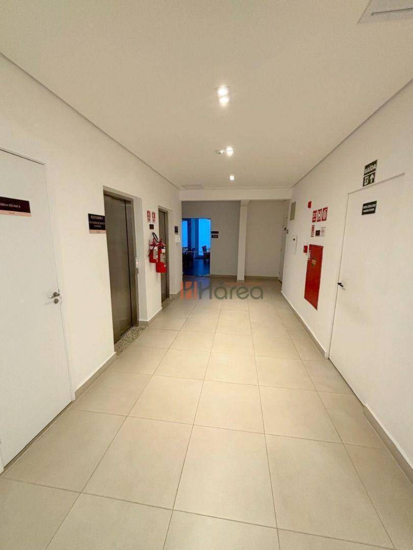 Apartamento à venda com 2 quartos, 70m² - Foto 32