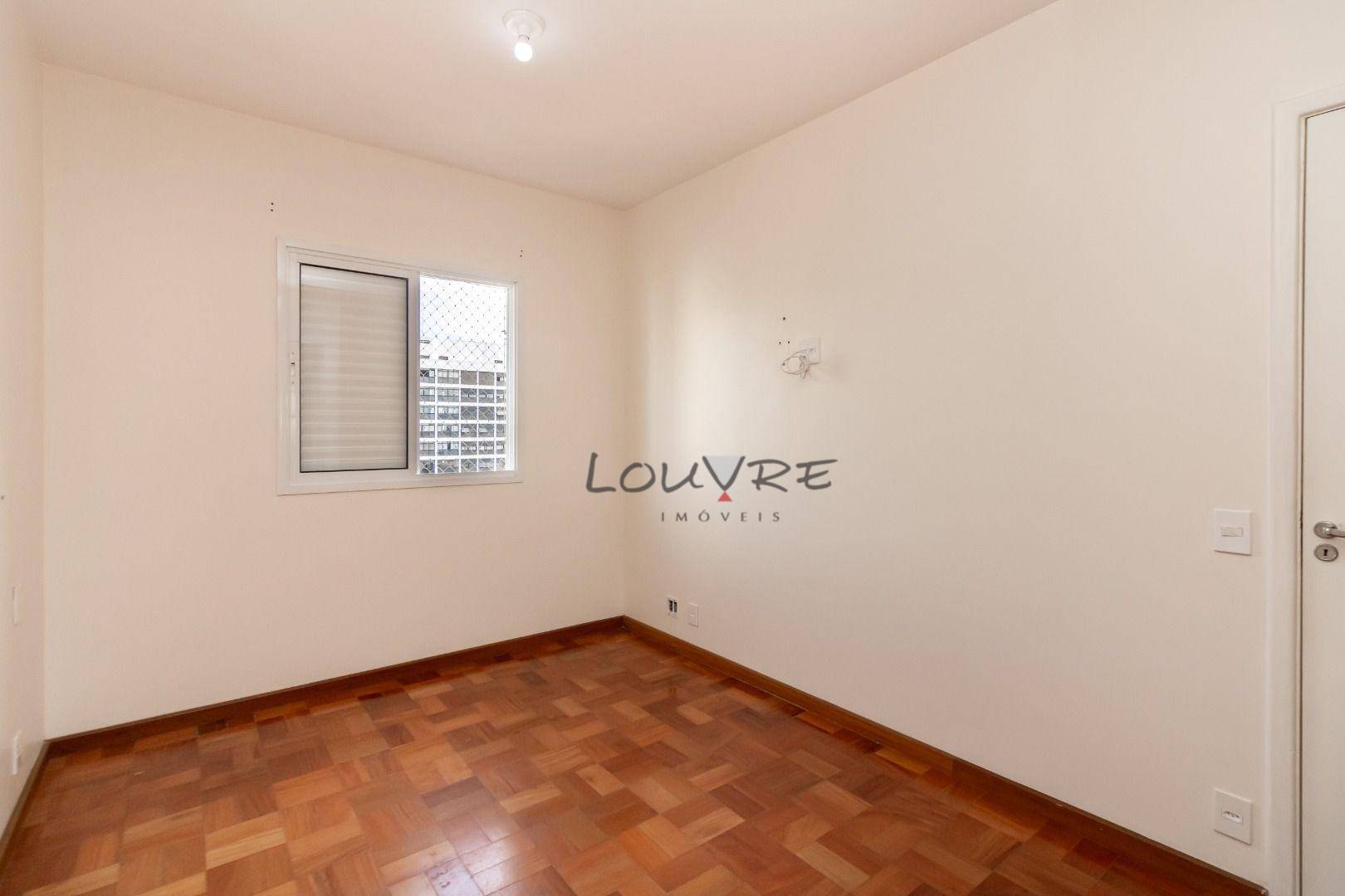 Apartamento à venda com 3 quartos, 125m² - Foto 17