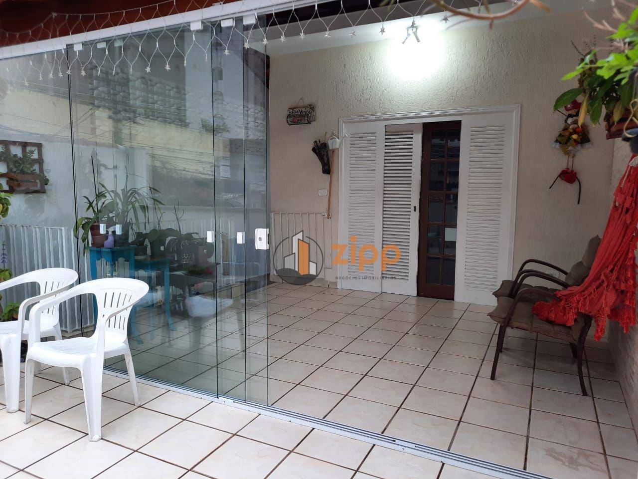 Sobrado à venda com 3 quartos, 200m² - Foto 67