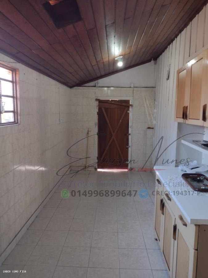 Casa à venda com 3 quartos, 200m² - Foto 13