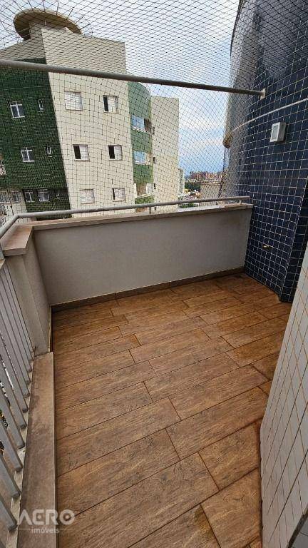 Apartamento para alugar com 3 quartos, 180m² - Foto 19