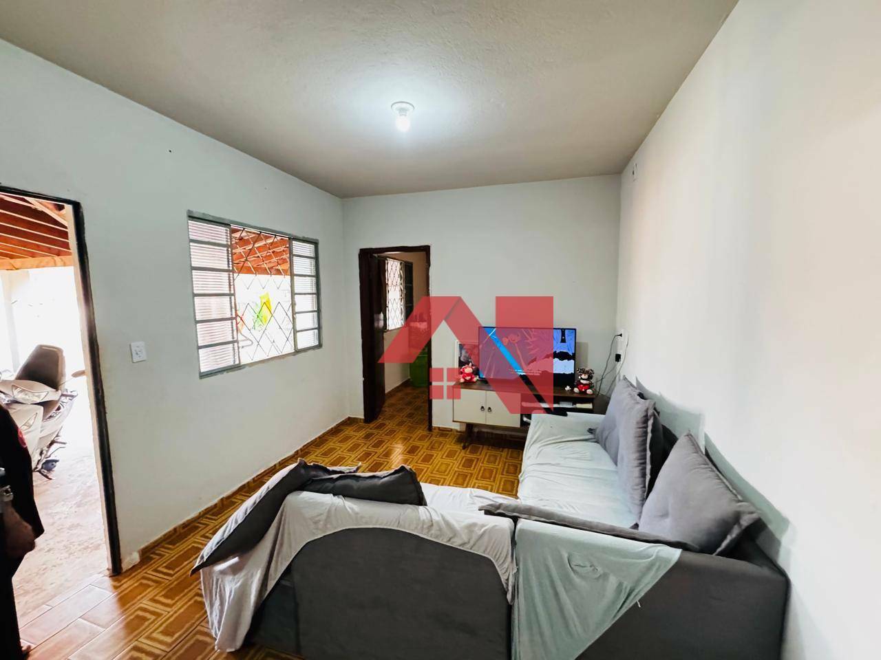 Casa à venda com 2 quartos, 55m² - Foto 4