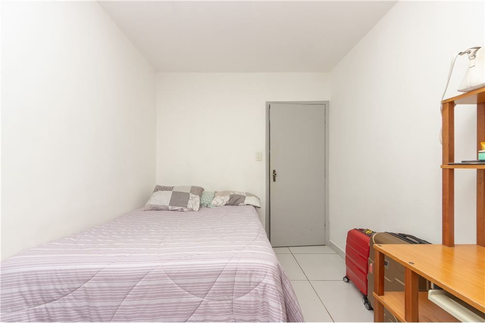 Apartamento à venda com 2 quartos, 70m² - Foto 14