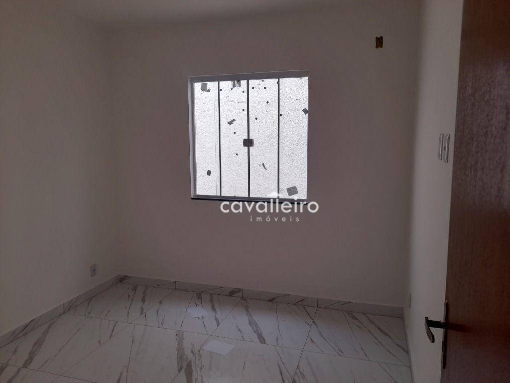 Casa à venda com 2 quartos, 70m² - Foto 12