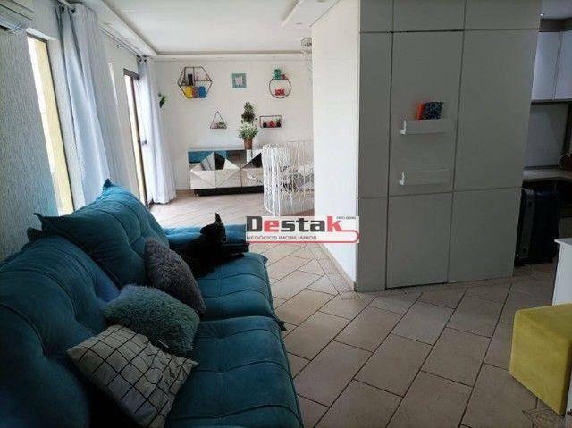 Apartamento à venda com 3 quartos, 150m² - Foto 4