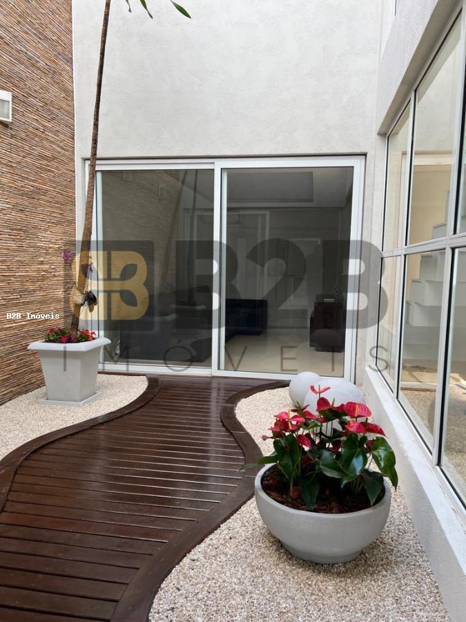 Casa à venda com 4 quartos, 345m² - Foto 7