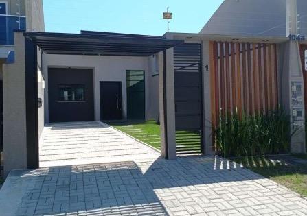 Casa à venda com 3 quartos, 96m² - Foto 1