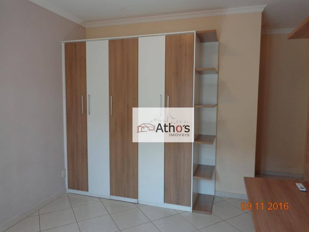 Casa à venda com 3 quartos, 218m² - Foto 28