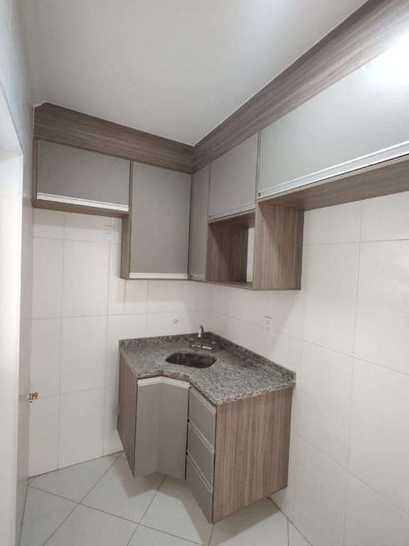 Apartamento para alugar com 2 quartos, 64m² - Foto 5