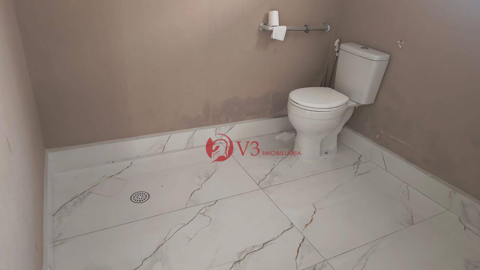 Casa para alugar com 4 quartos, 270m² - Foto 13
