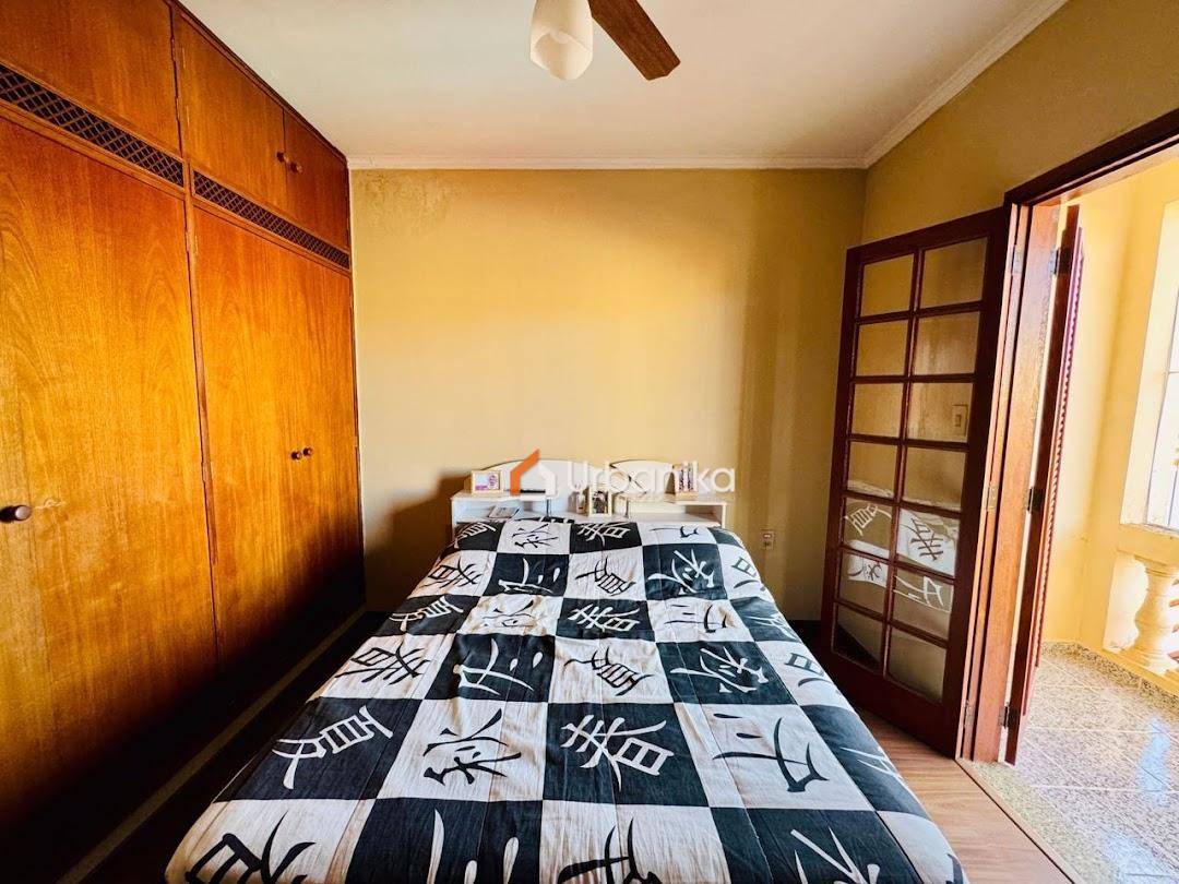 Casa, 3 quartos, 198 m² - Foto 3