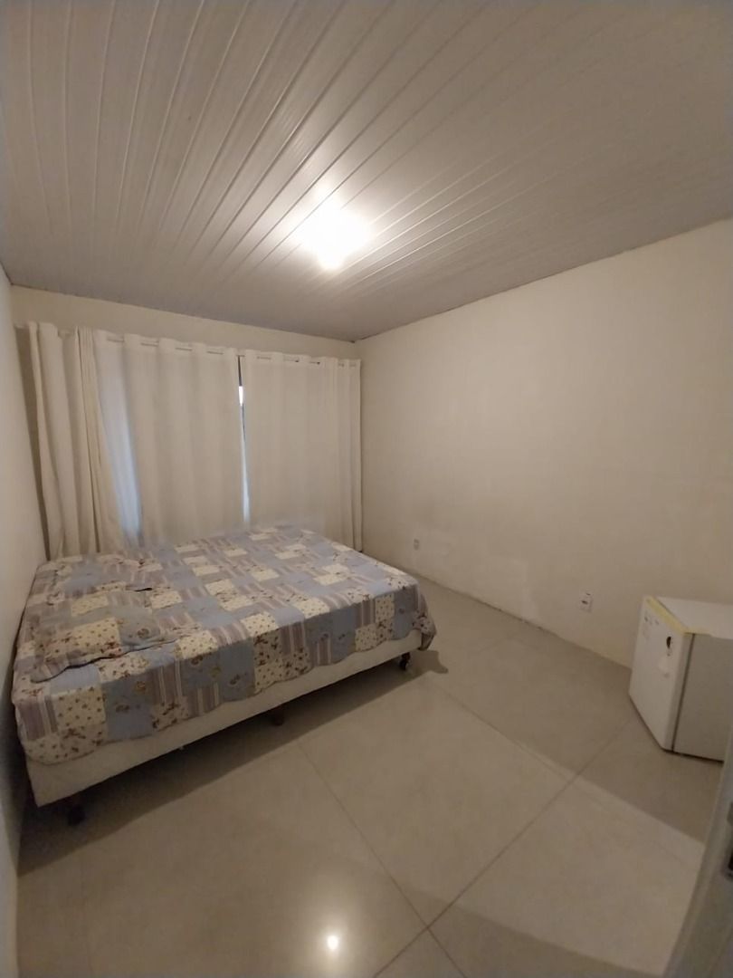 Casa à venda com 6 quartos, 279m² - Foto 16