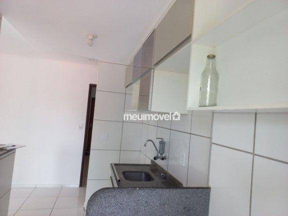 Apartamento para alugar com 2 quartos, 56m² - Foto 18