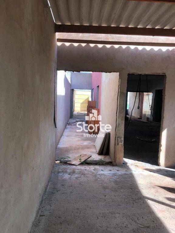 Casa à venda com 4 quartos, 200m² - Foto 6