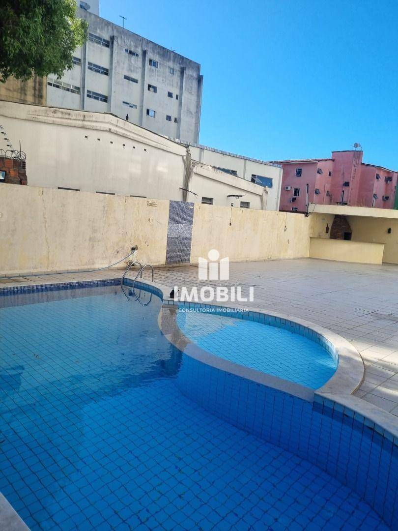 Apartamento à venda com 3 quartos, 110m² - Foto 8