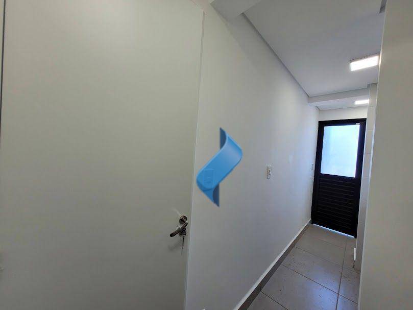 Apartamento para alugar com 3 quartos, 125m² - Foto 28