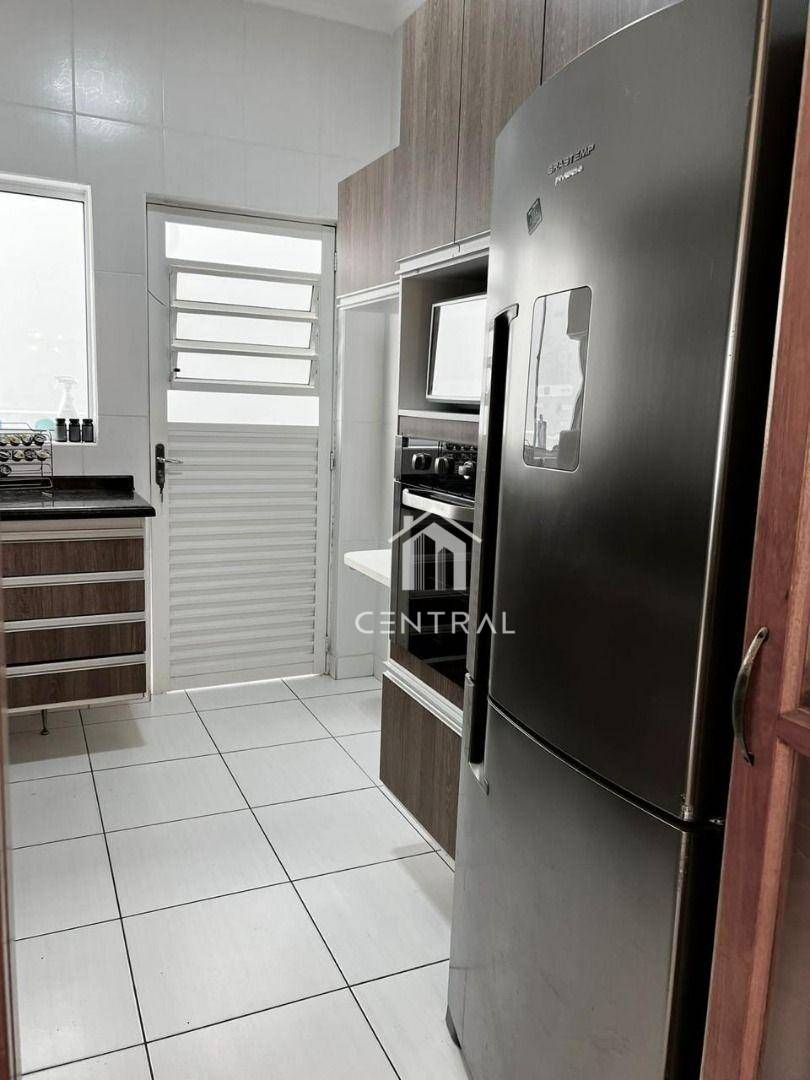 Casa de Condomínio à venda e aluguel com 3 quartos, 200m² - Foto 7