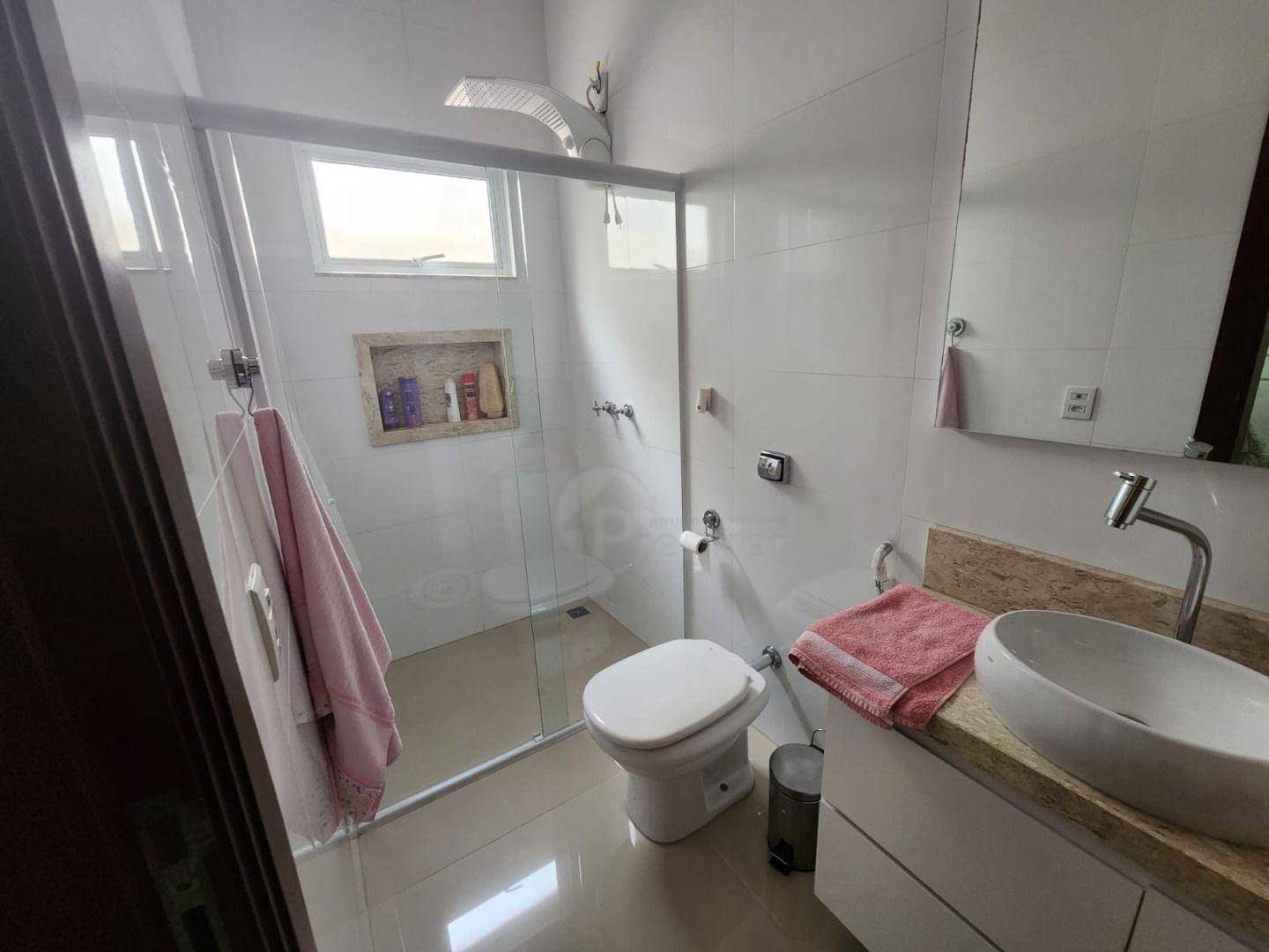 Casa de Condomínio à venda com 3 quartos, 257m² - Foto 13