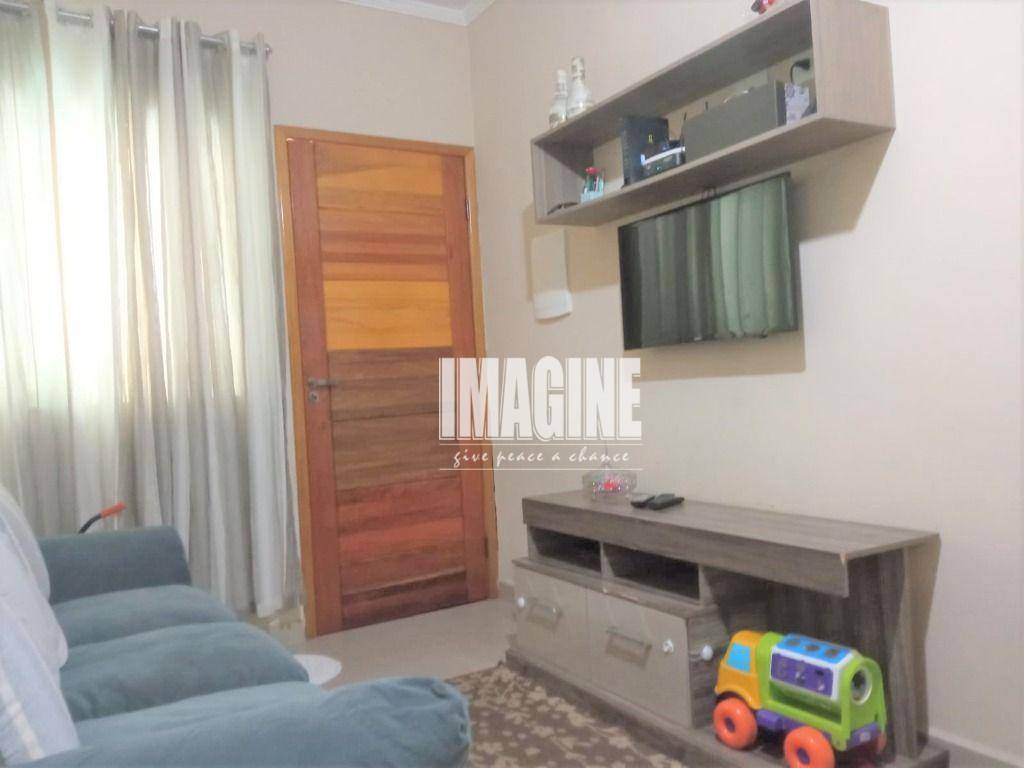 Apartamento à venda com 2 quartos, 47m² - Foto 2