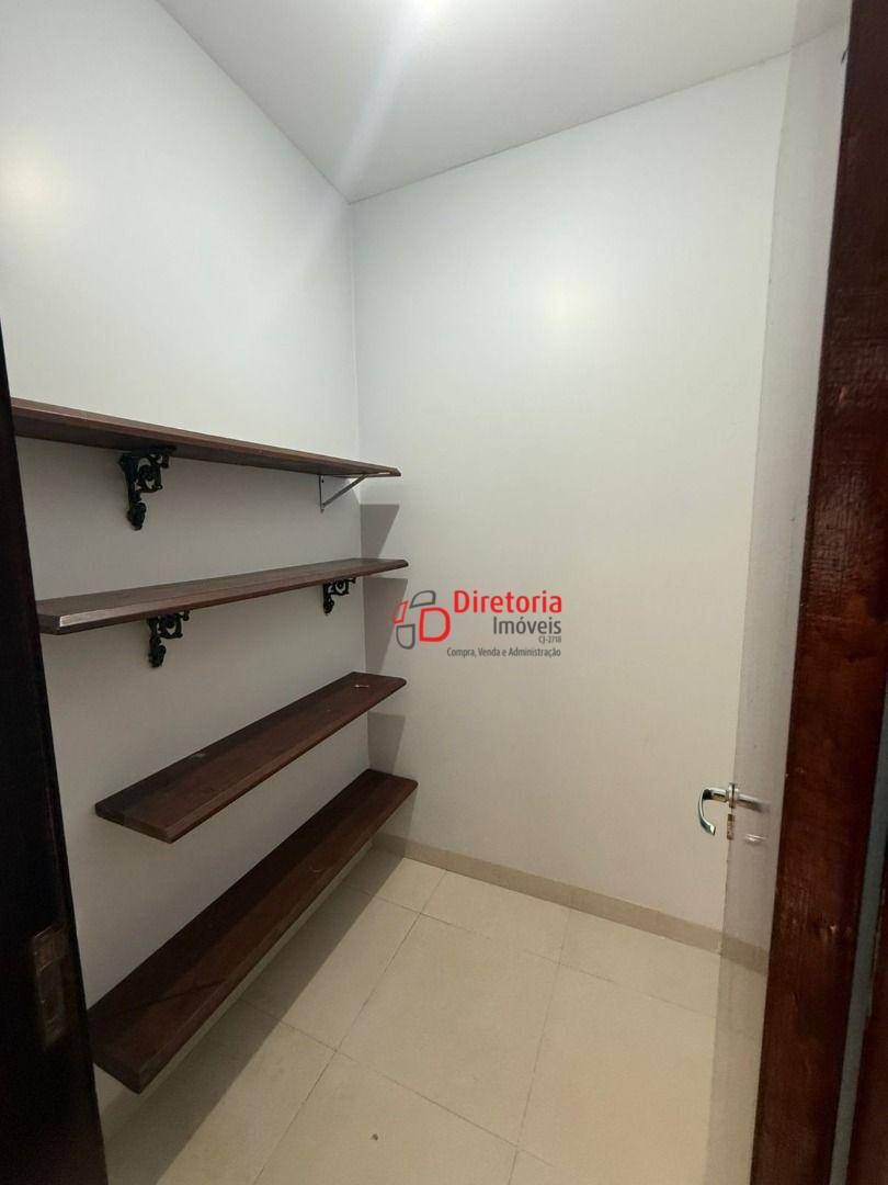 Sobrado, 3 quartos, 217 m² - Foto 13