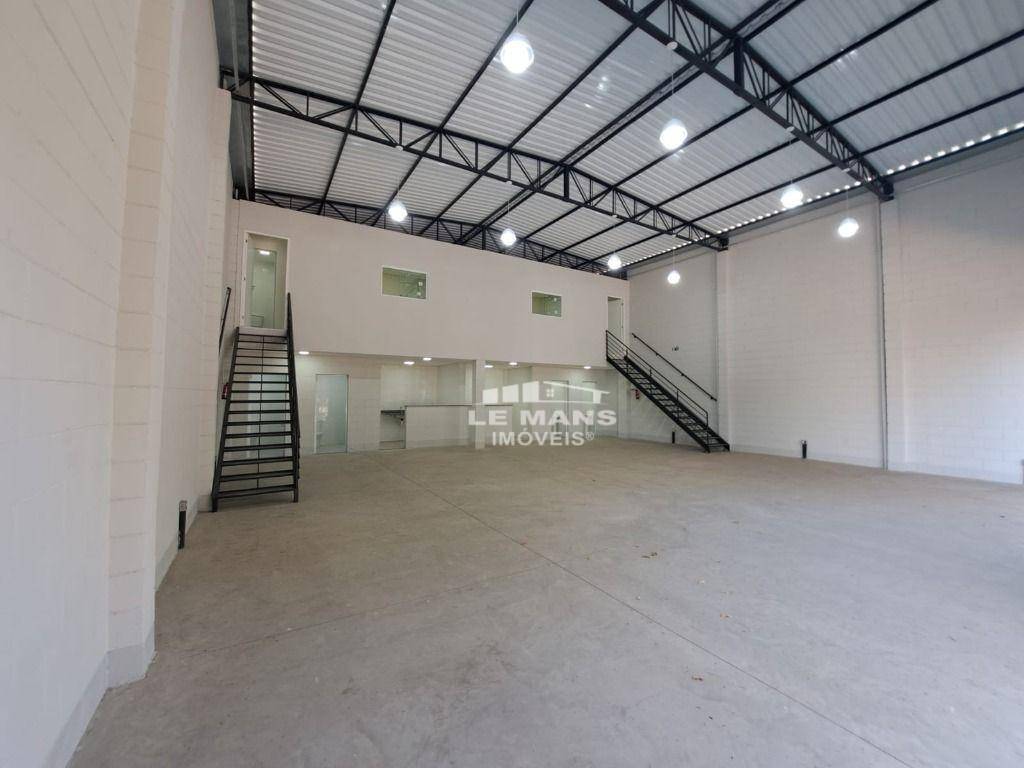 Depósito-Galpão-Armazém para alugar, 221m² - Foto 2