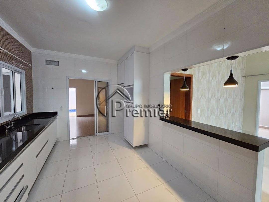 Casa de Condomínio para alugar com 3 quartos, 189m² - Foto 9