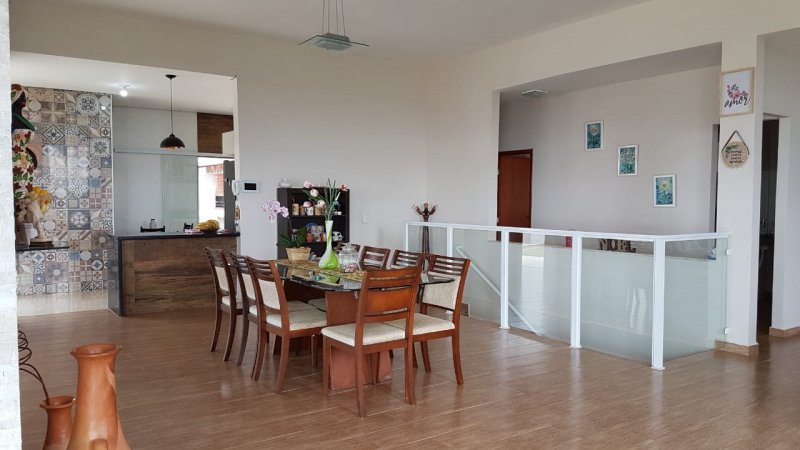 Casa à venda com 3 quartos, 230m² - Foto 19