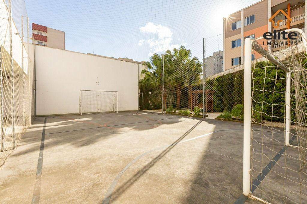 Apartamento para alugar com 3 quartos, 151m² - Foto 12