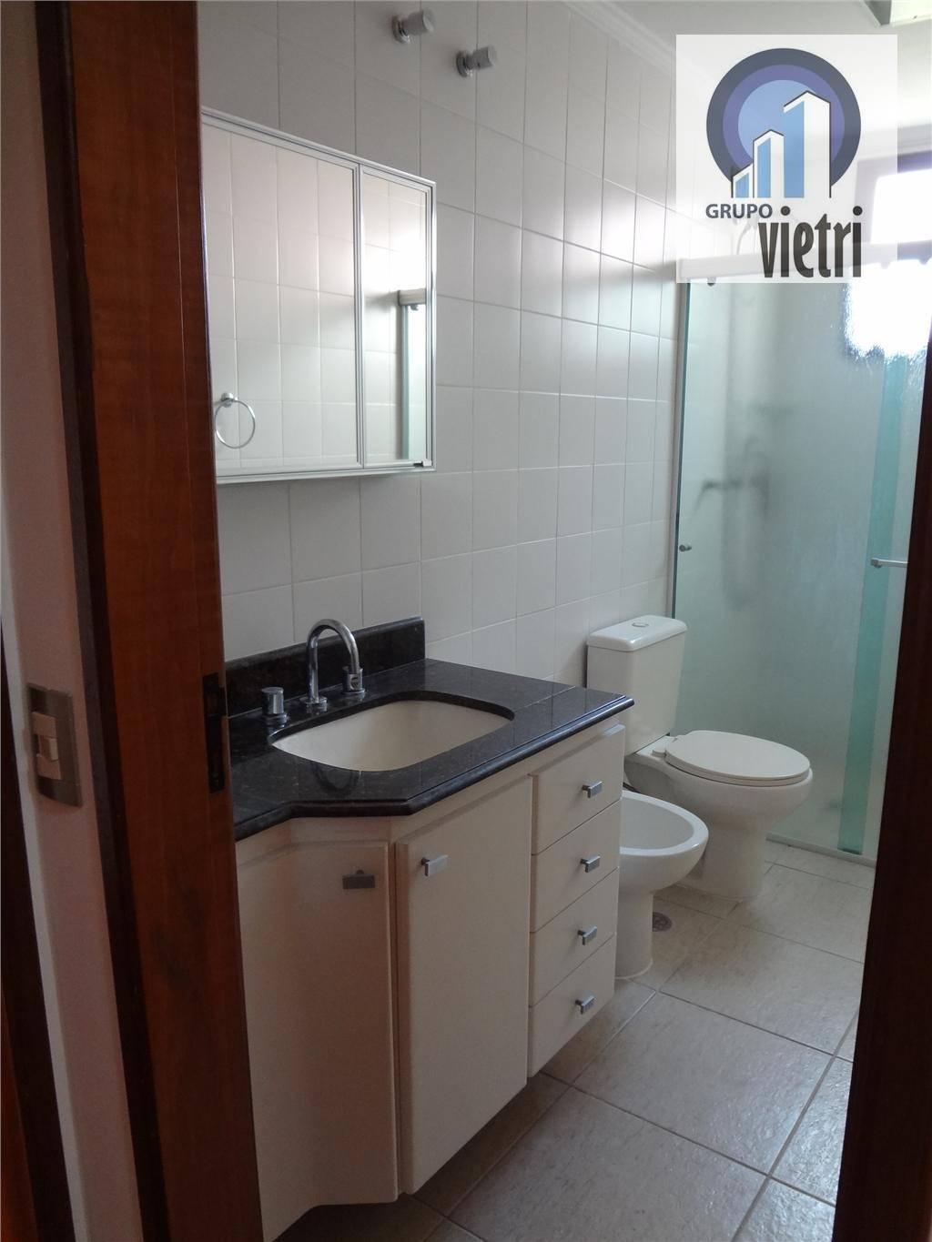 Apartamento à venda com 3 quartos, 174m² - Foto 3