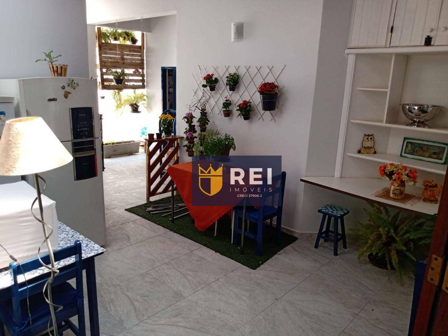 Casa à venda com 5 quartos, 328m² - Foto 17