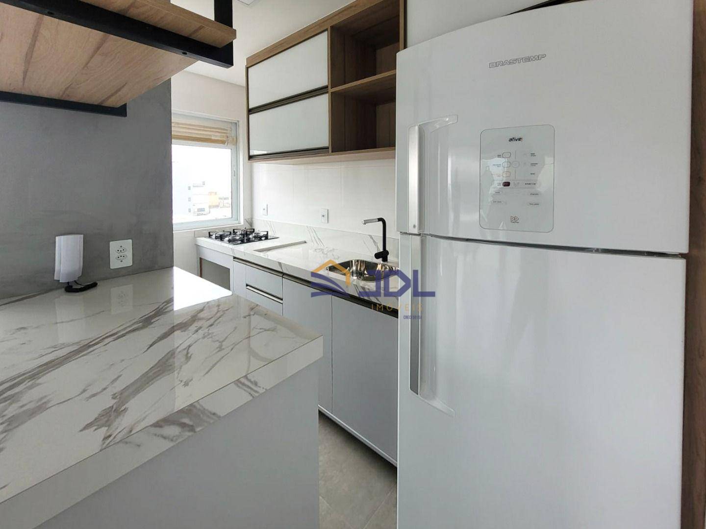 Apartamento à venda com 3 quartos, 99m² - Foto 6