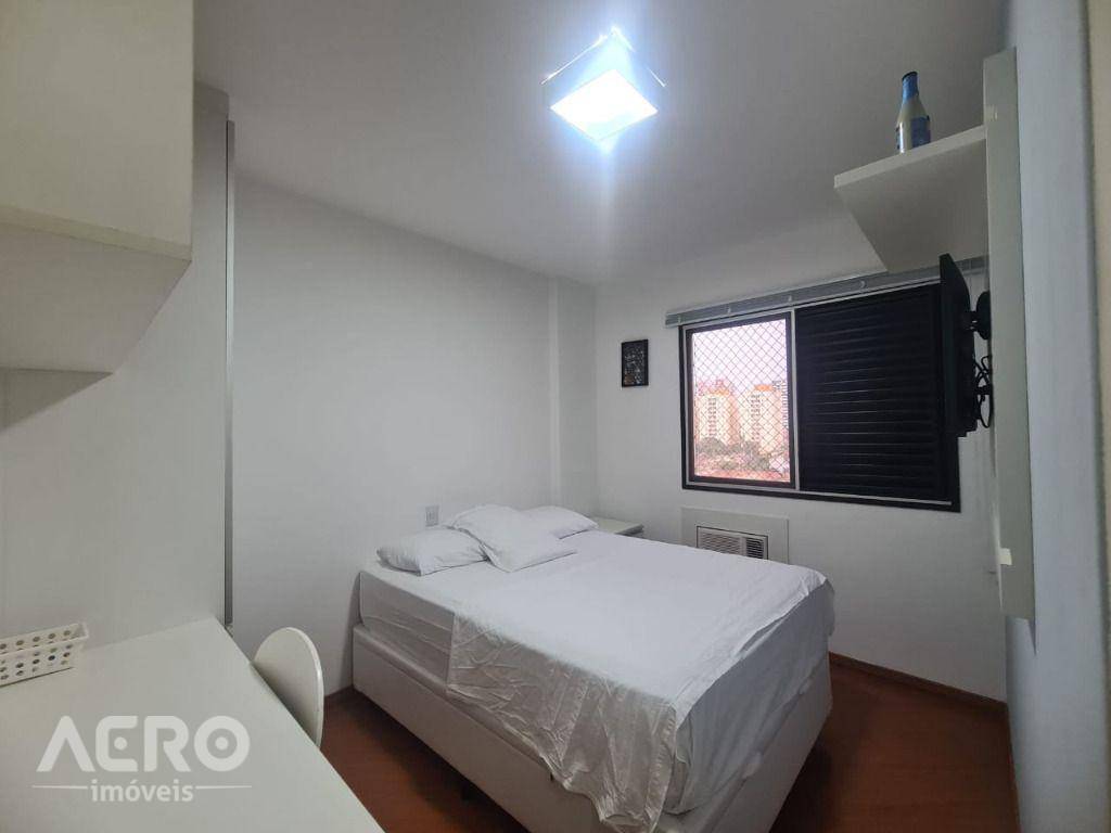 Apartamento à venda com 3 quartos, 130m² - Foto 17